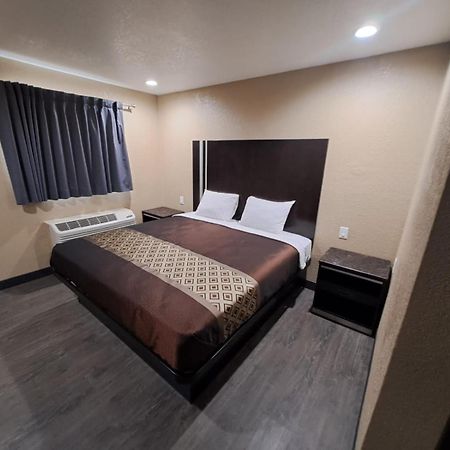 American Inn I10 Rialto And Colton Bagian luar foto