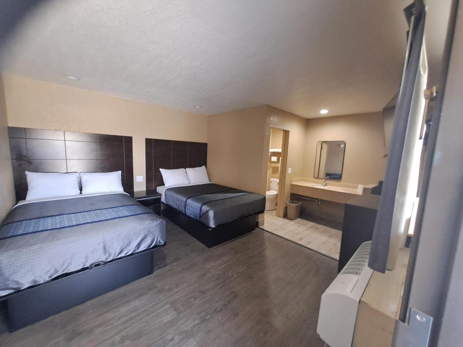 American Inn I10 Rialto And Colton Bagian luar foto
